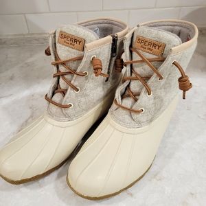 EUC Womens Sperry 3M Thinsulate Cream Wool Duck Boots Sz 9
